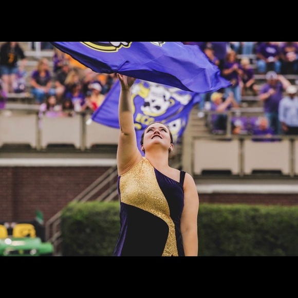 Meet your Posher, Leanna - Picture 3 of 6